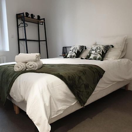 Le Jungle Apartment Pamiers Bagian luar foto